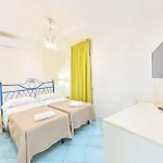 Hotel La E 4*