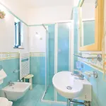 La E Hotel 4*