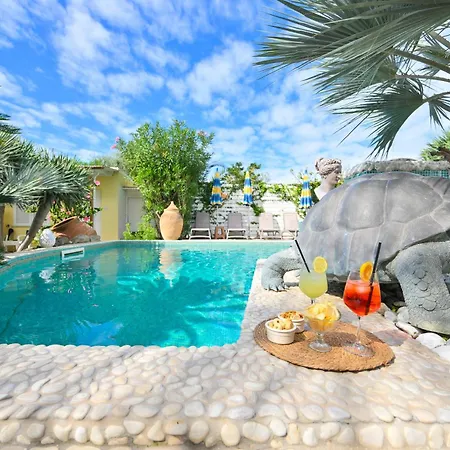 La E Hotel