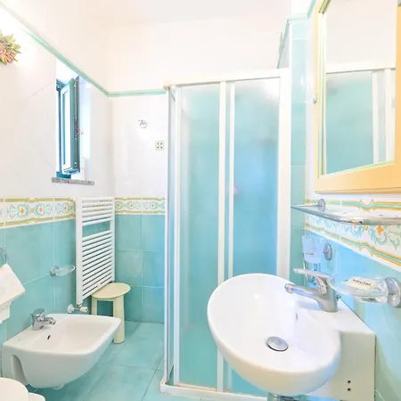 La E 4* Forio di Ischia