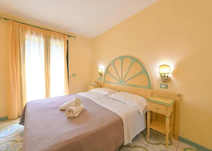 Hotel La E Forio di Ischia