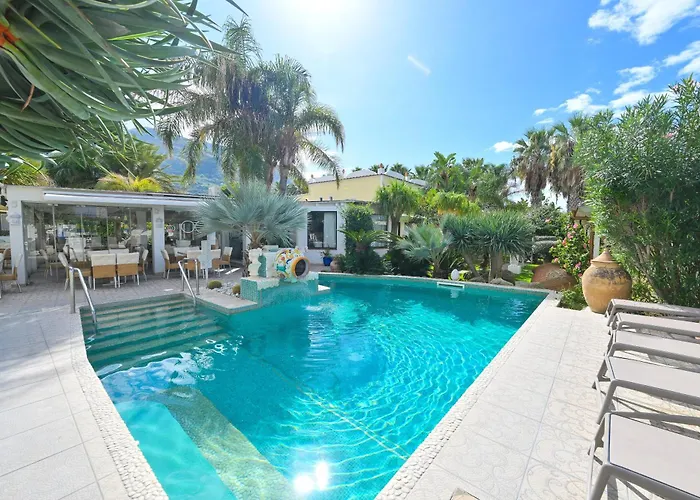 Hotel La E Forio di Ischia